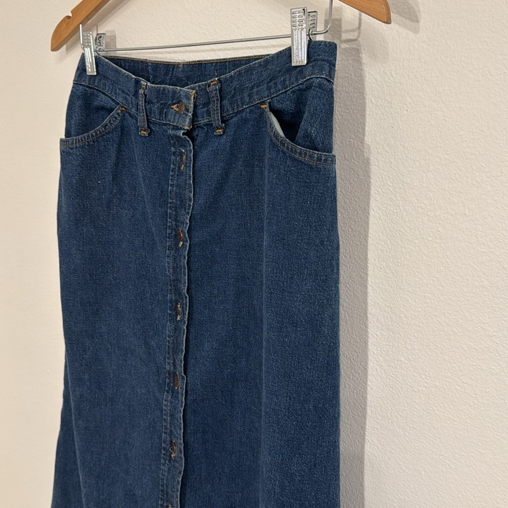 VINTAGE Levi’S 70’s Denim Skirt Orange Tab Dark Denim Button Up Size Small - Picture 2 of 6